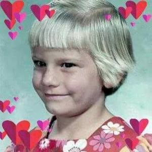 Meet your Posher, Kandi